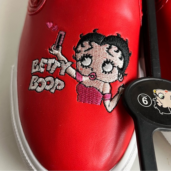 BETTY BOOP Sneakers Slip On - Picture 8 of 12
